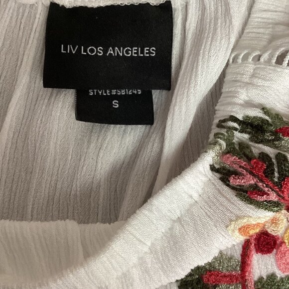 Anthropologie Liv Los Angeles BOHO Peasant Top S Floral Embroidered White 174L - Picture 9 of 11